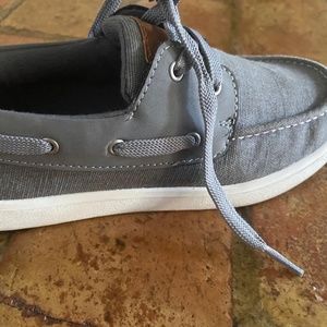 Boys size 2 dress shoes!